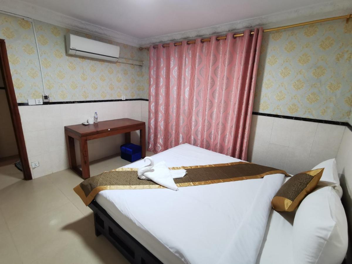 Invito Guesthouse Sihanoukville Exterior photo