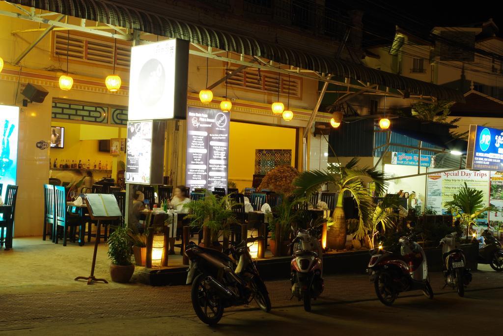 Invito Guesthouse Sihanoukville Exterior photo