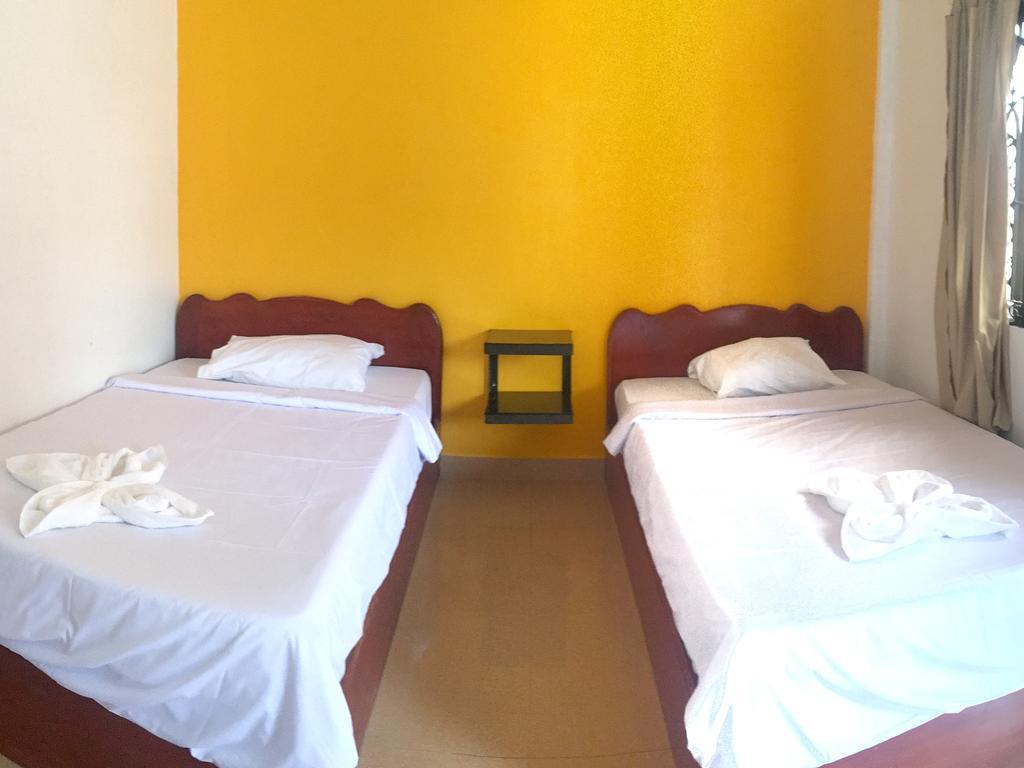 Invito Guesthouse Sihanoukville Exterior photo