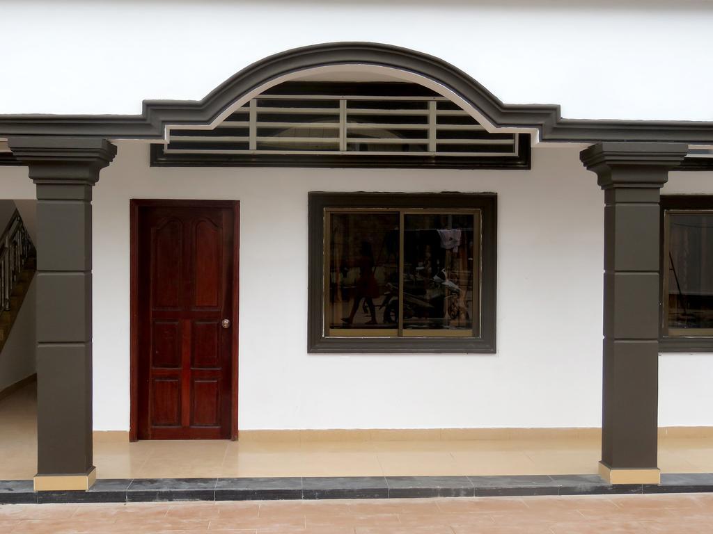 Invito Guesthouse Sihanoukville Exterior photo