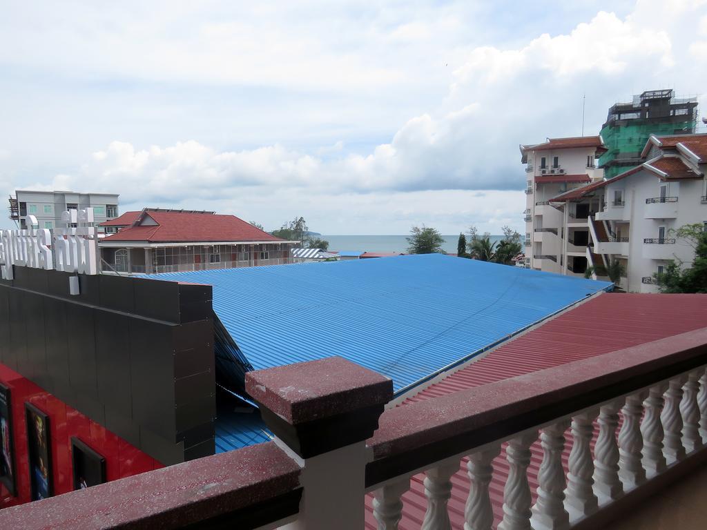 Invito Guesthouse Sihanoukville Exterior photo