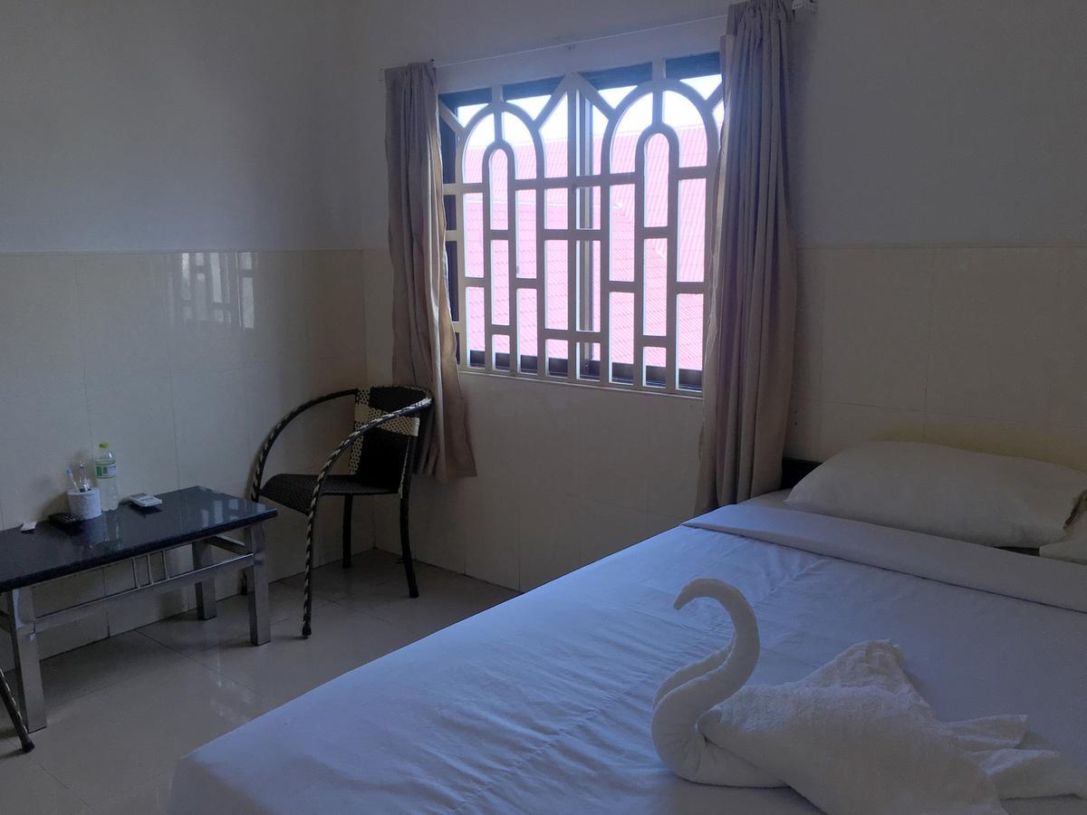 Invito Guesthouse Sihanoukville Exterior photo